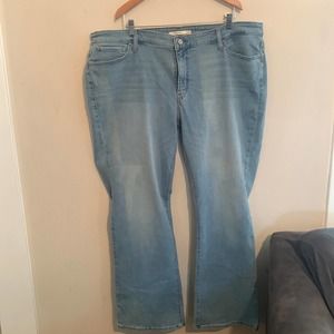 Levi’s Classic Bootcut, Women's Size 24W, Light Blue Wash